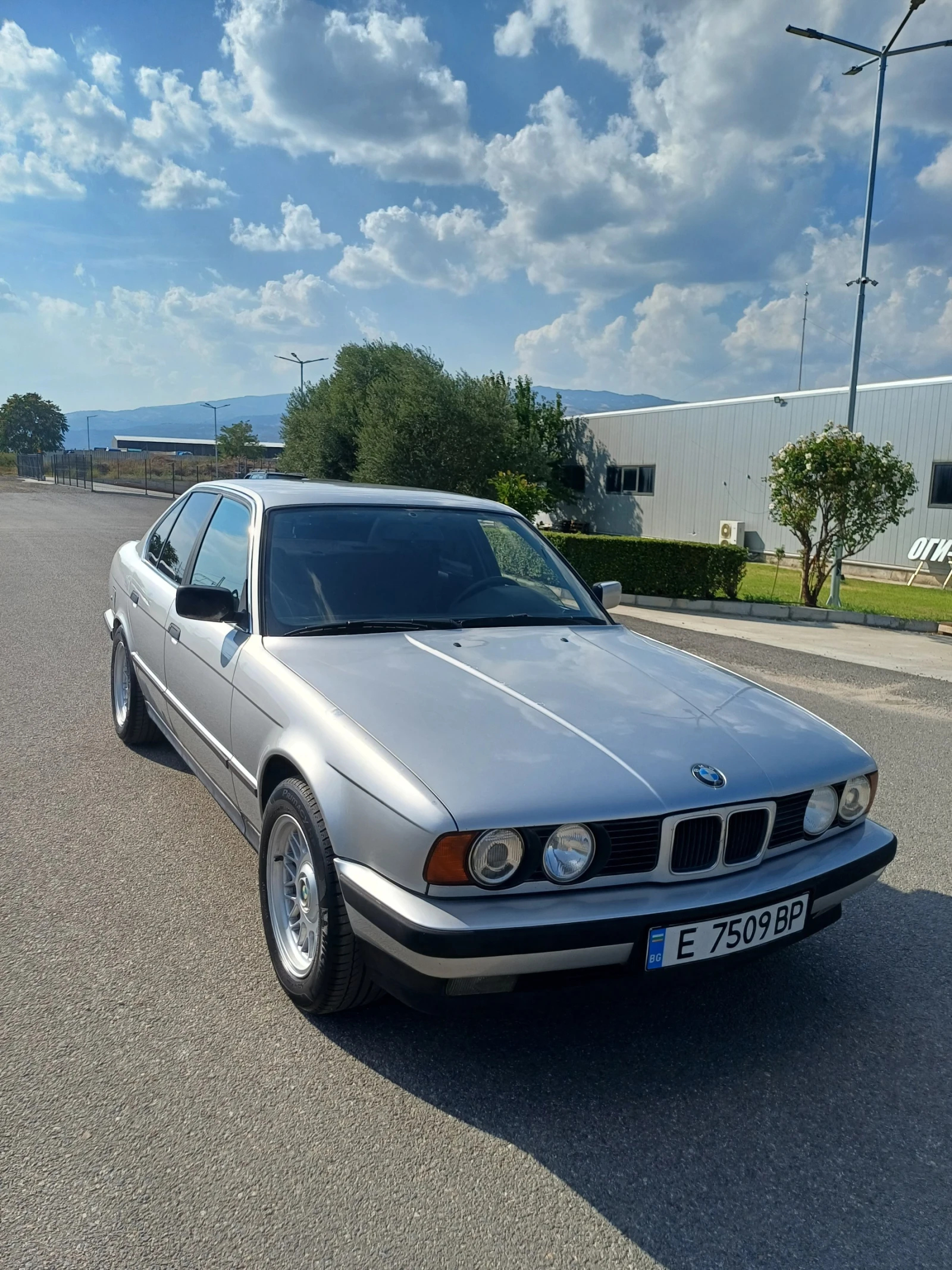 BMW 525