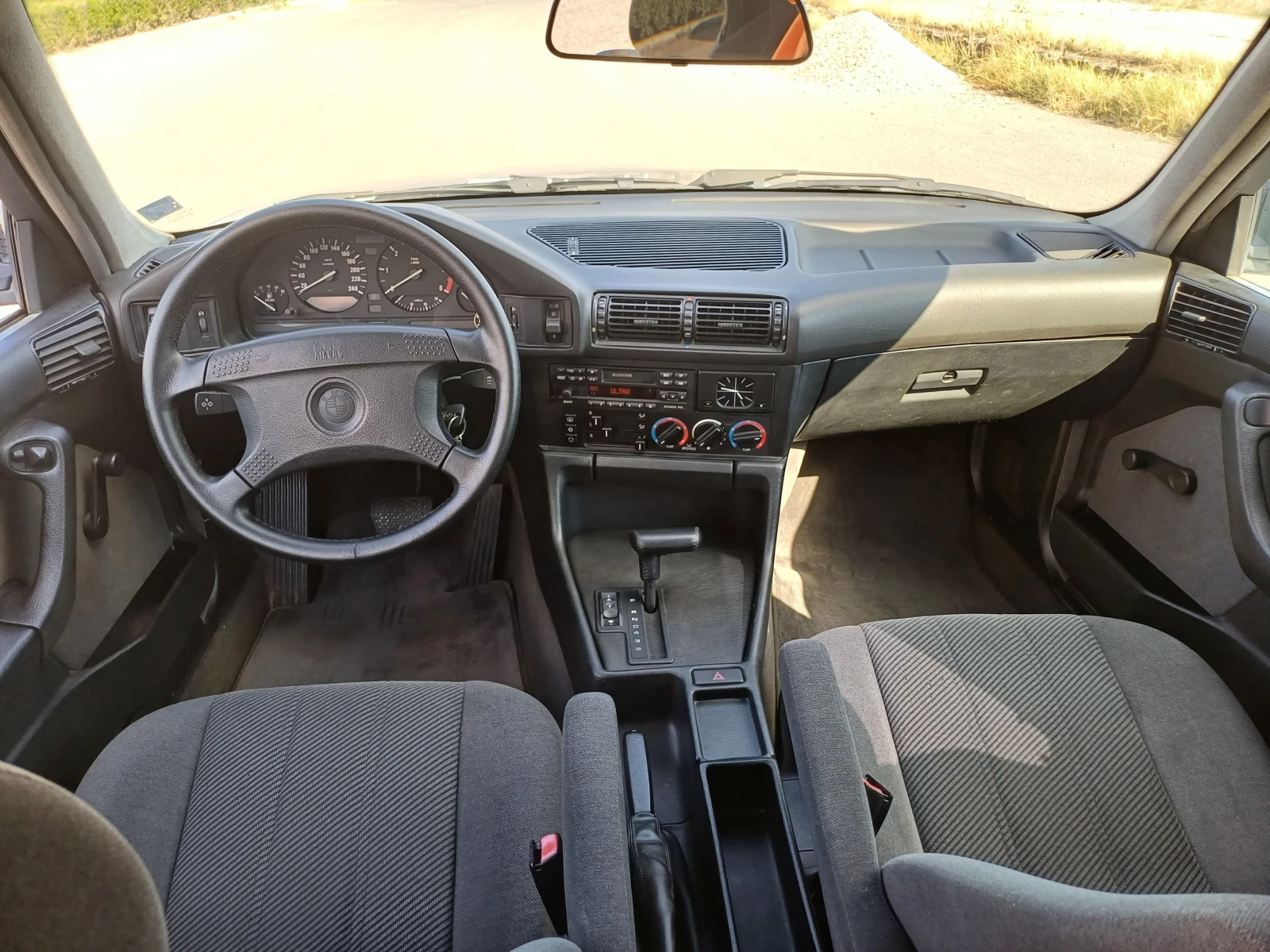 BMW 525, снимка 14 - Автомобили и джипове - 55793169