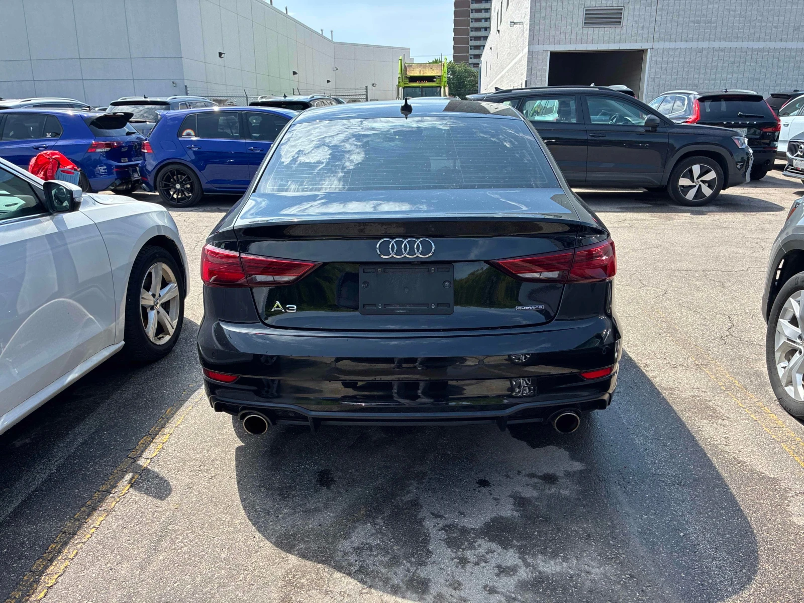 Audi A3 * Technik S-line* DISTRONIC* CARFAX* , снимка 4 - Автомобили и джипове - 55911548