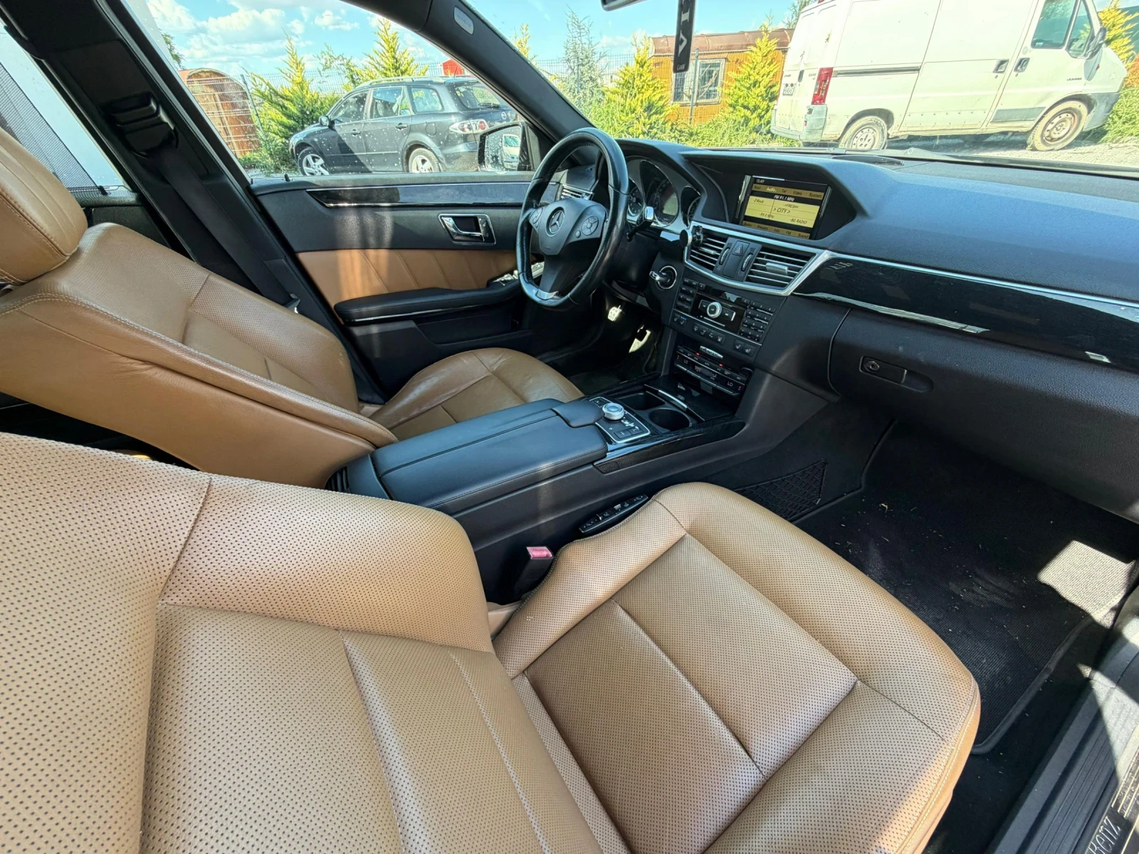 Mercedes-Benz E 350 265PS, снимка 11 - Автомобили и джипове - 55958769