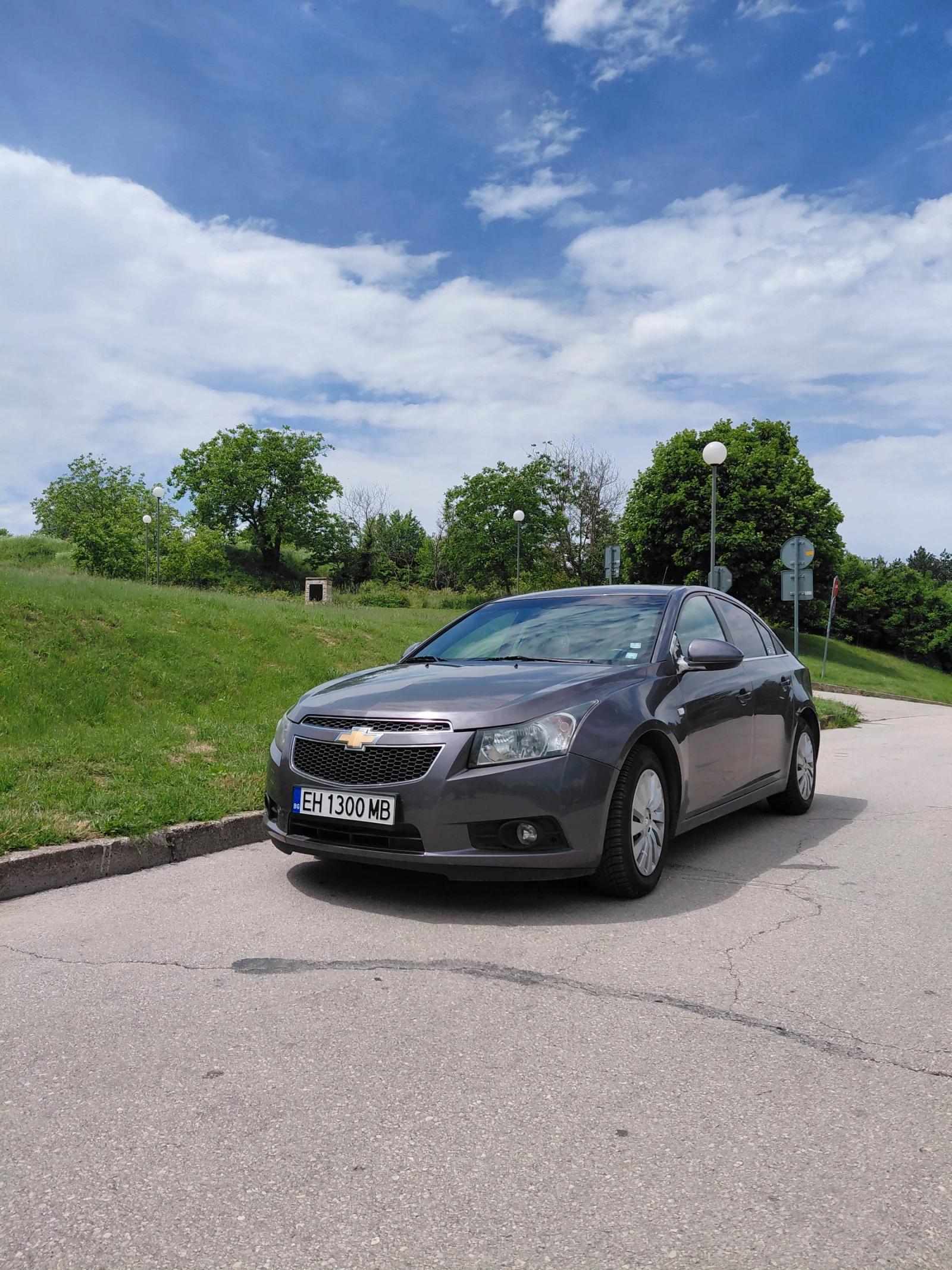 Chevrolet Cruze, снимка 2 - Автомобили и джипове - 56088325