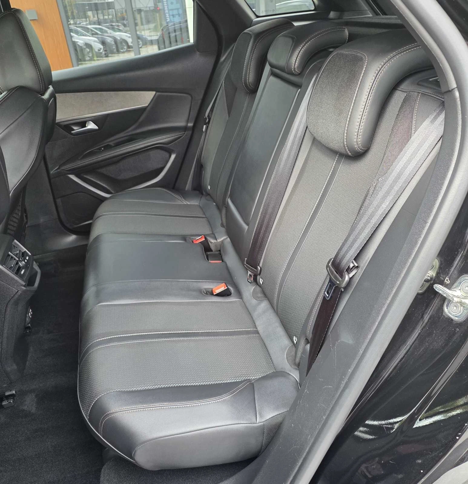 Peugeot 3008 GT 1, 5 Blue HDI EAT8 , снимка 14 - Автомобили и джипове - 56184149