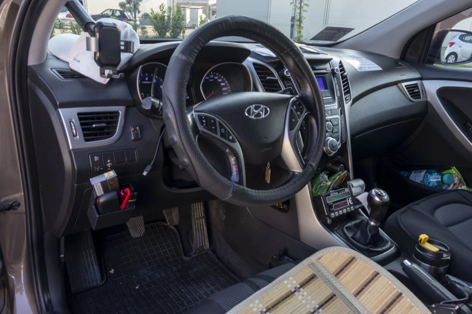 Hyundai I30 1.6 ГАЗ ИНЖ., снимка 17 - Автомобили и джипове - 56235911