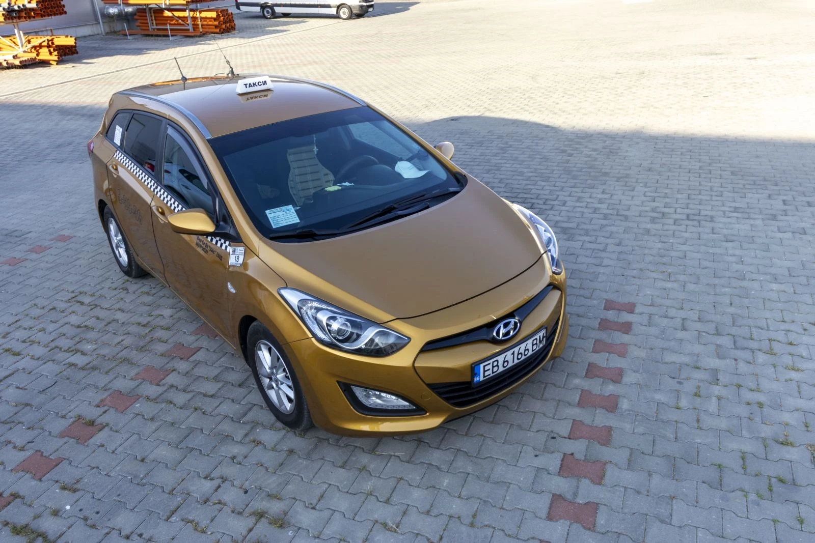 Hyundai I30 1.6 ГАЗ ИНЖ., снимка 4 - Автомобили и джипове - 56235911