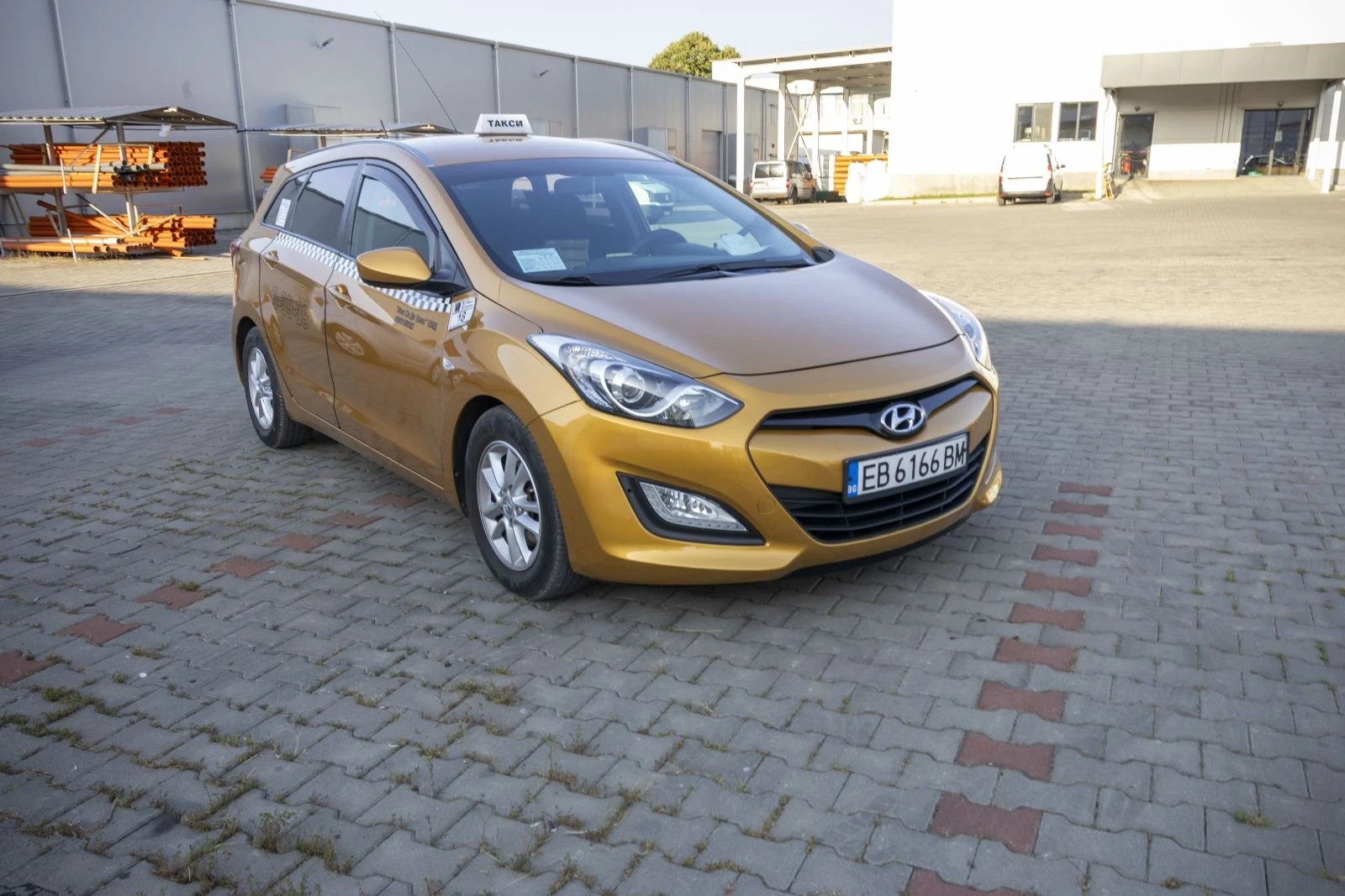 Hyundai I30 1.6 ГАЗ ИНЖ., снимка 2 - Автомобили и джипове - 56235911
