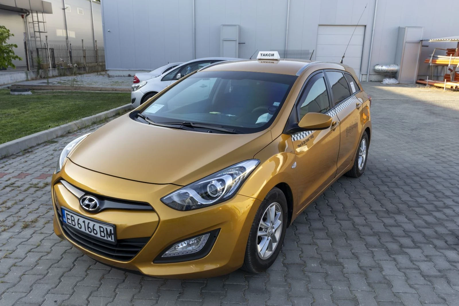 Hyundai I30 1.6 ГАЗ ИНЖ., снимка 6 - Автомобили и джипове - 56235911