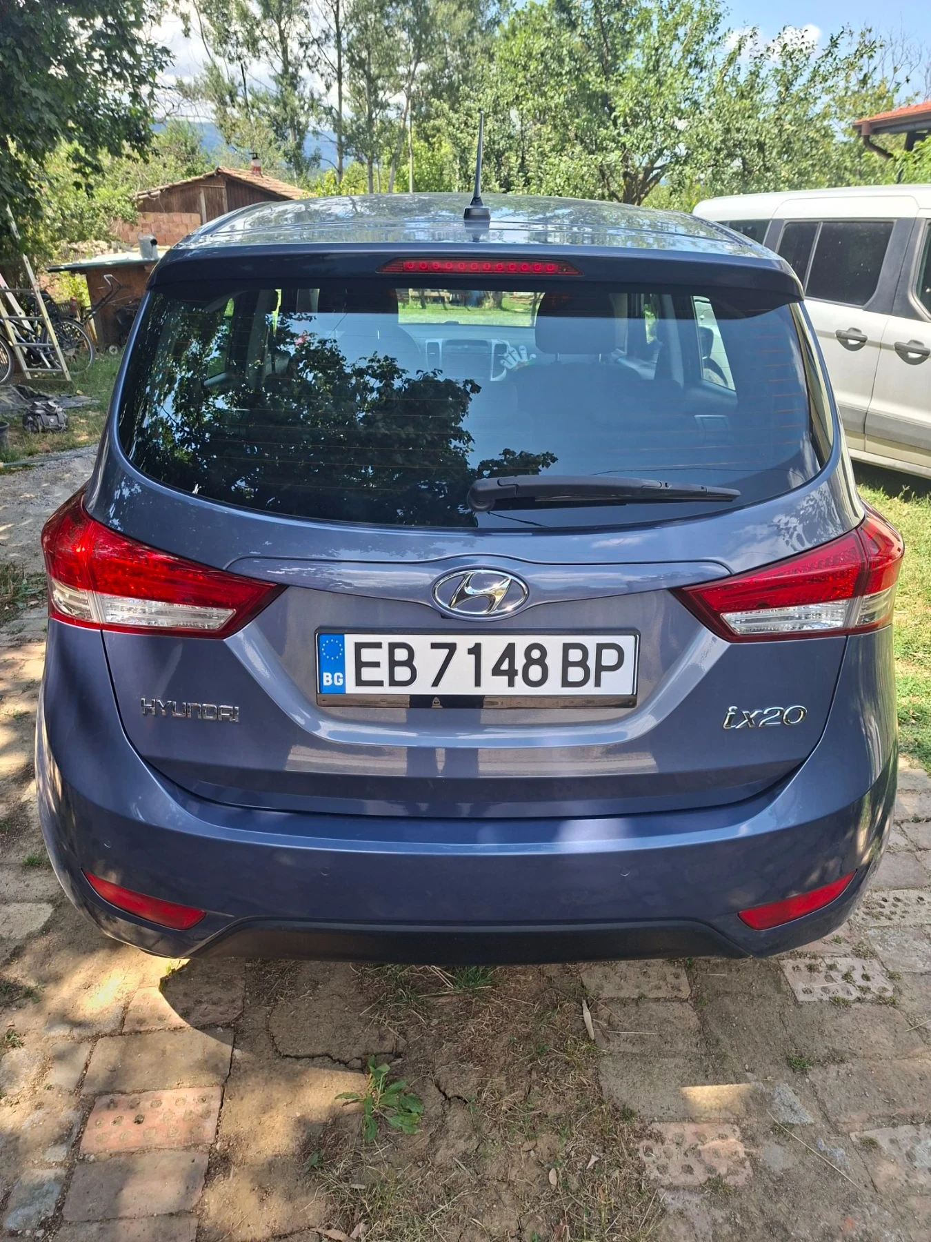Hyundai Ix20, снимка 2 - Автомобили и джипове - 56243747