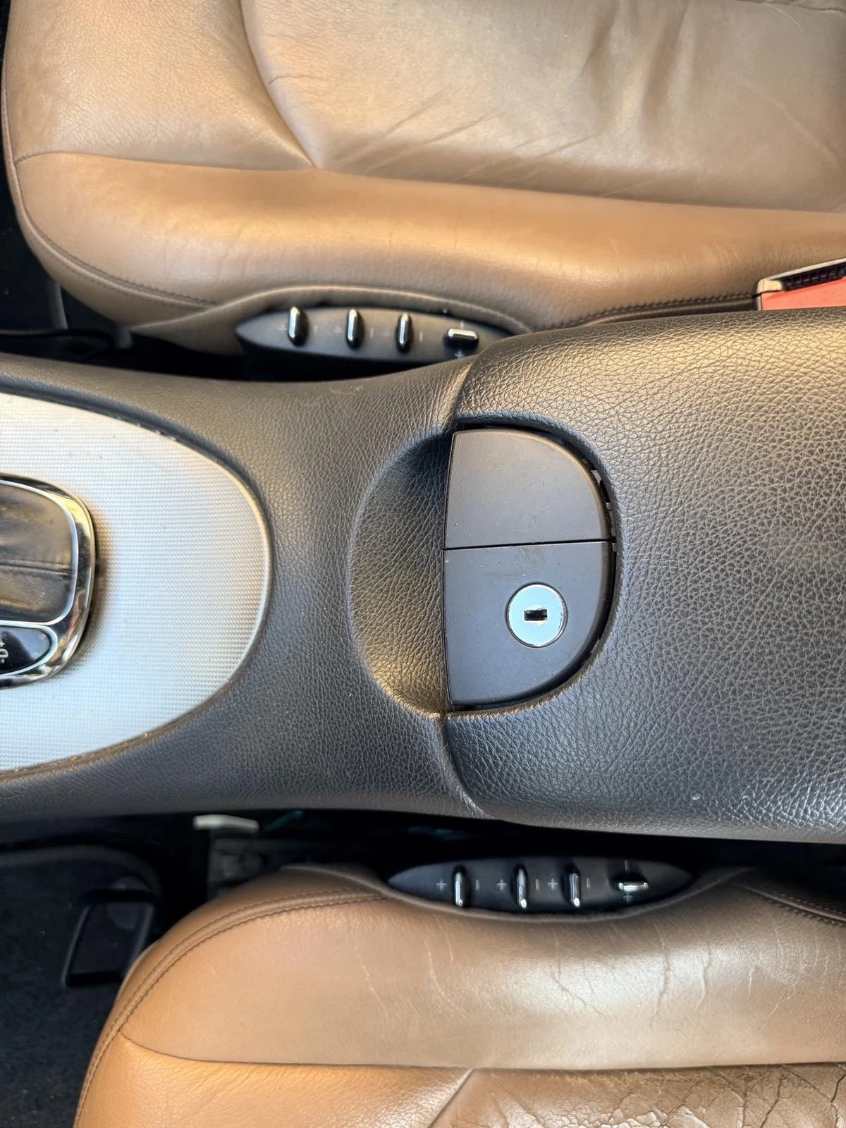 Mercedes-Benz CLK, снимка 11 - Автомобили и джипове - 56368749