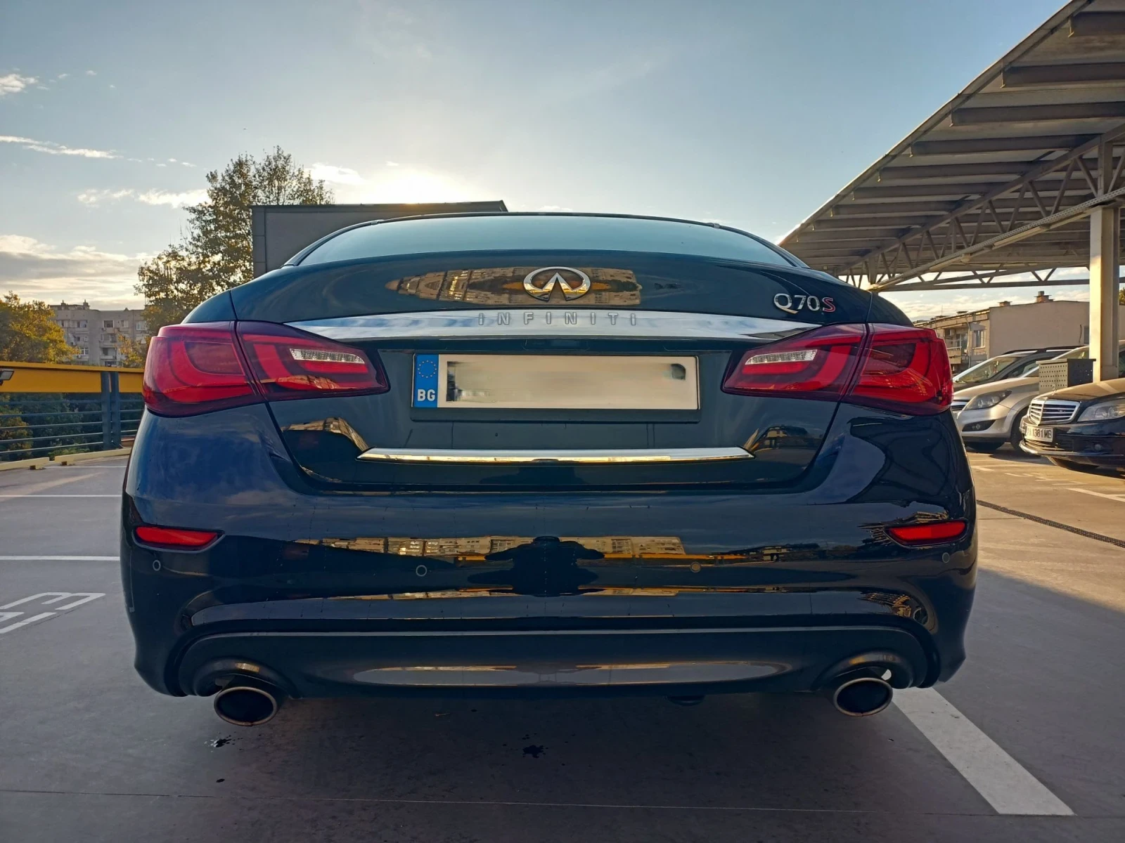 Infiniti Q70 Нов Автомобил 