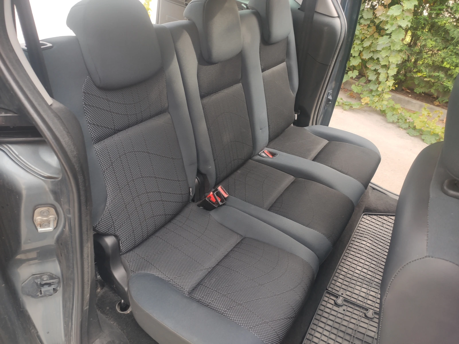 Peugeot Partner Tepee, снимка 13 - Автомобили и джипове - 56700189