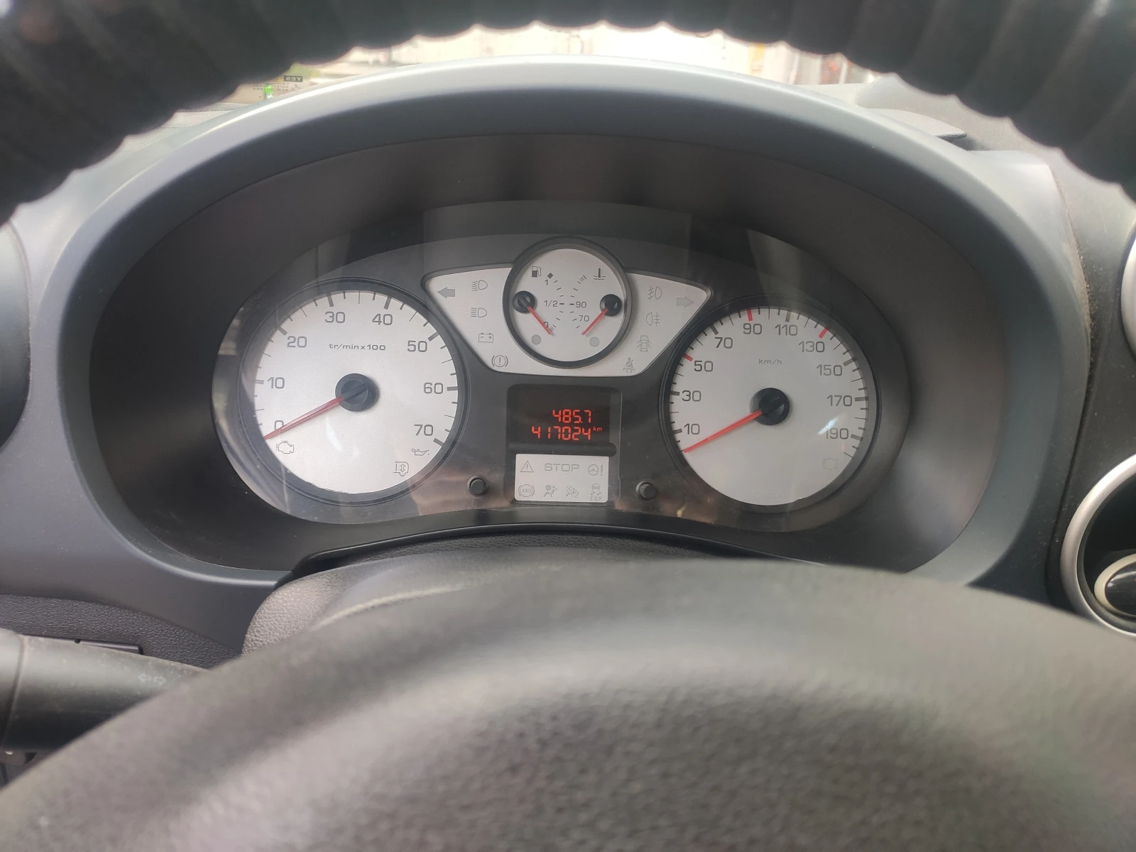 Peugeot Partner Tepee, снимка 16 - Автомобили и джипове - 56700189