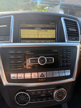 Mercedes-Benz ML 350 AMG / 4MATIC / DISTRONIC / ОБДУХВАНЕ / ПАНОРАМА / , снимка 10