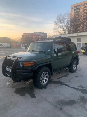 Toyota Fj cruiser 4.0L V6 4x4, снимка 2