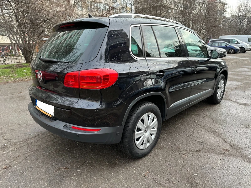 VW Tiguan, снимка 5 - Автомобили и джипове - 49137603