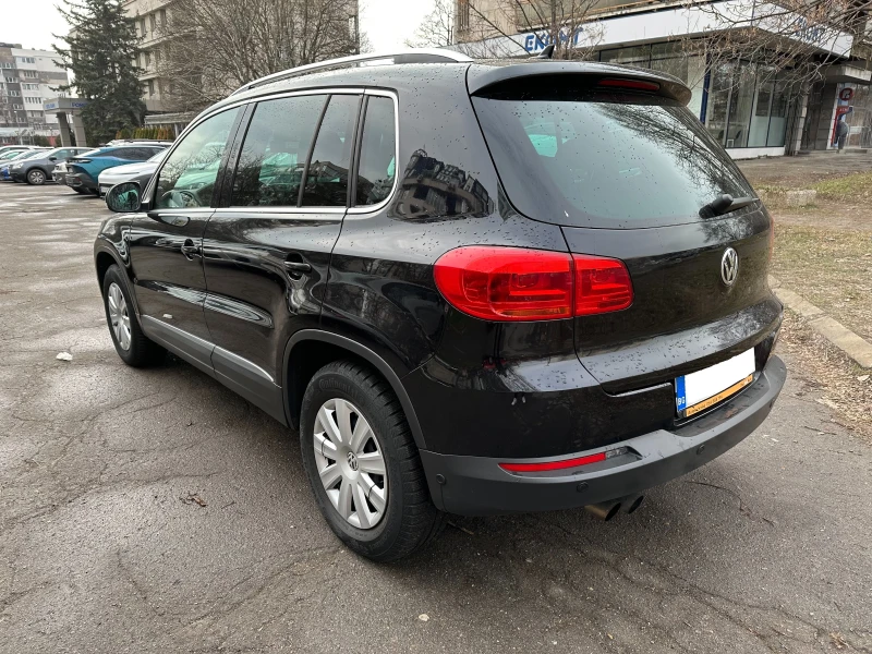 VW Tiguan, снимка 6 - Автомобили и джипове - 49137603