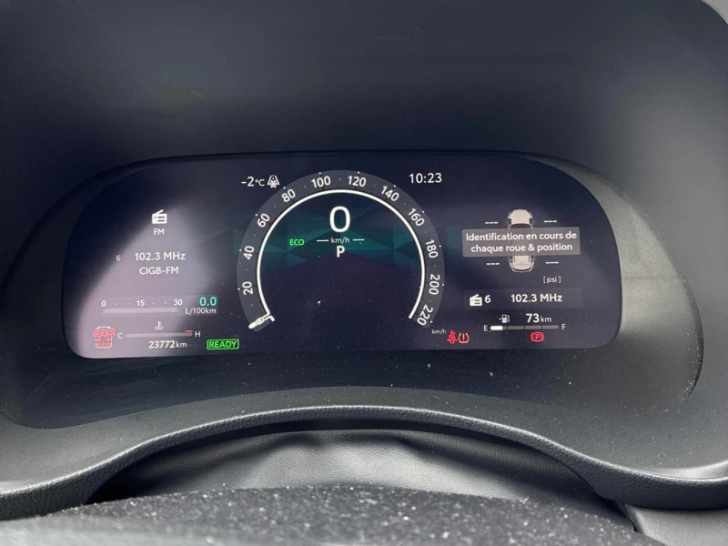 Toyota Highlander * Hybrid Limited * CARFAX * БЕЗ ПЪРВОНАЧАЛНА ВНОСК, снимка 8 - Автомобили и джипове - 52877830