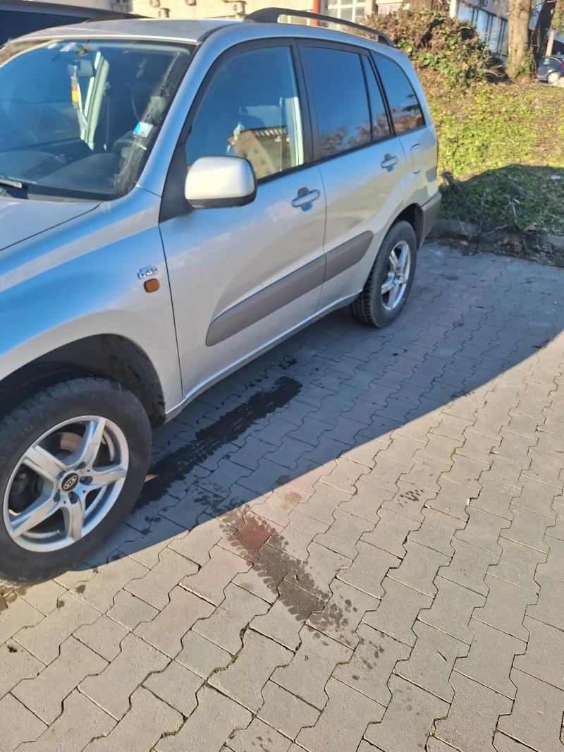 Toyota Rav4, снимка 2 - Автомобили и джипове - 52928663