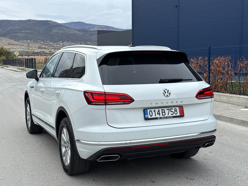 VW Touareg 3.0TDIV6 4MOTION/DIGITAL/DISTRONIC/ПОДГРЕВ/ИСТОРИЯ, снимка 4 - Автомобили и джипове - 53021094