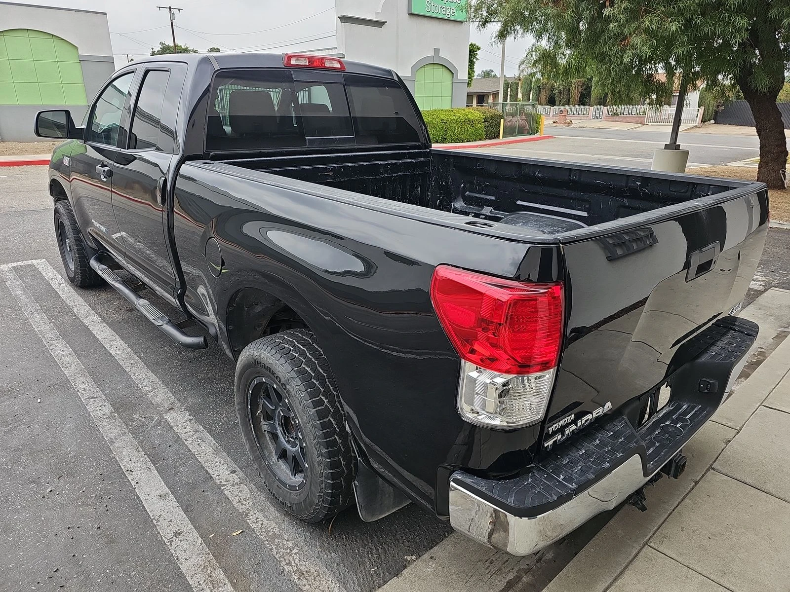 Toyota Tundra Extended Cab Short Bed - изображение 4