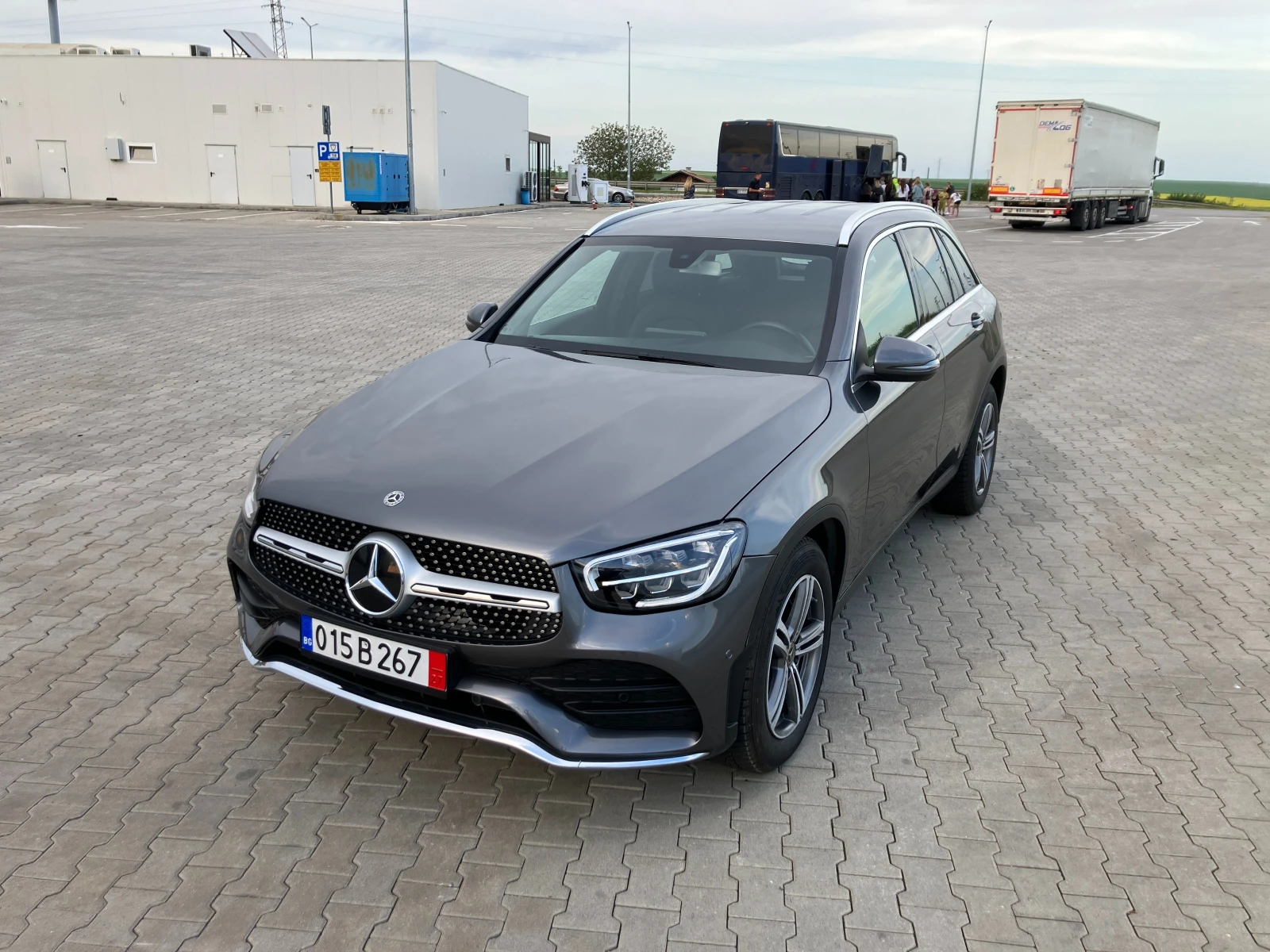 Mercedes-Benz GLC 300 d AMG