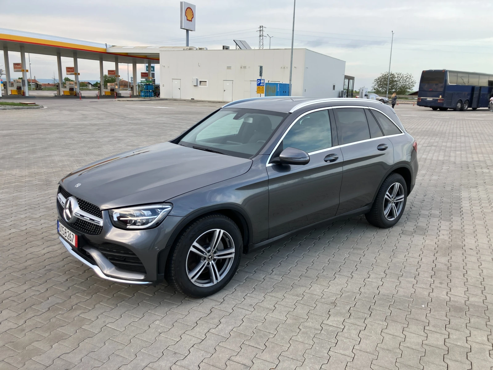 Mercedes-Benz GLC 300 d AMG, снимка 4 - Автомобили и джипове - 54525529