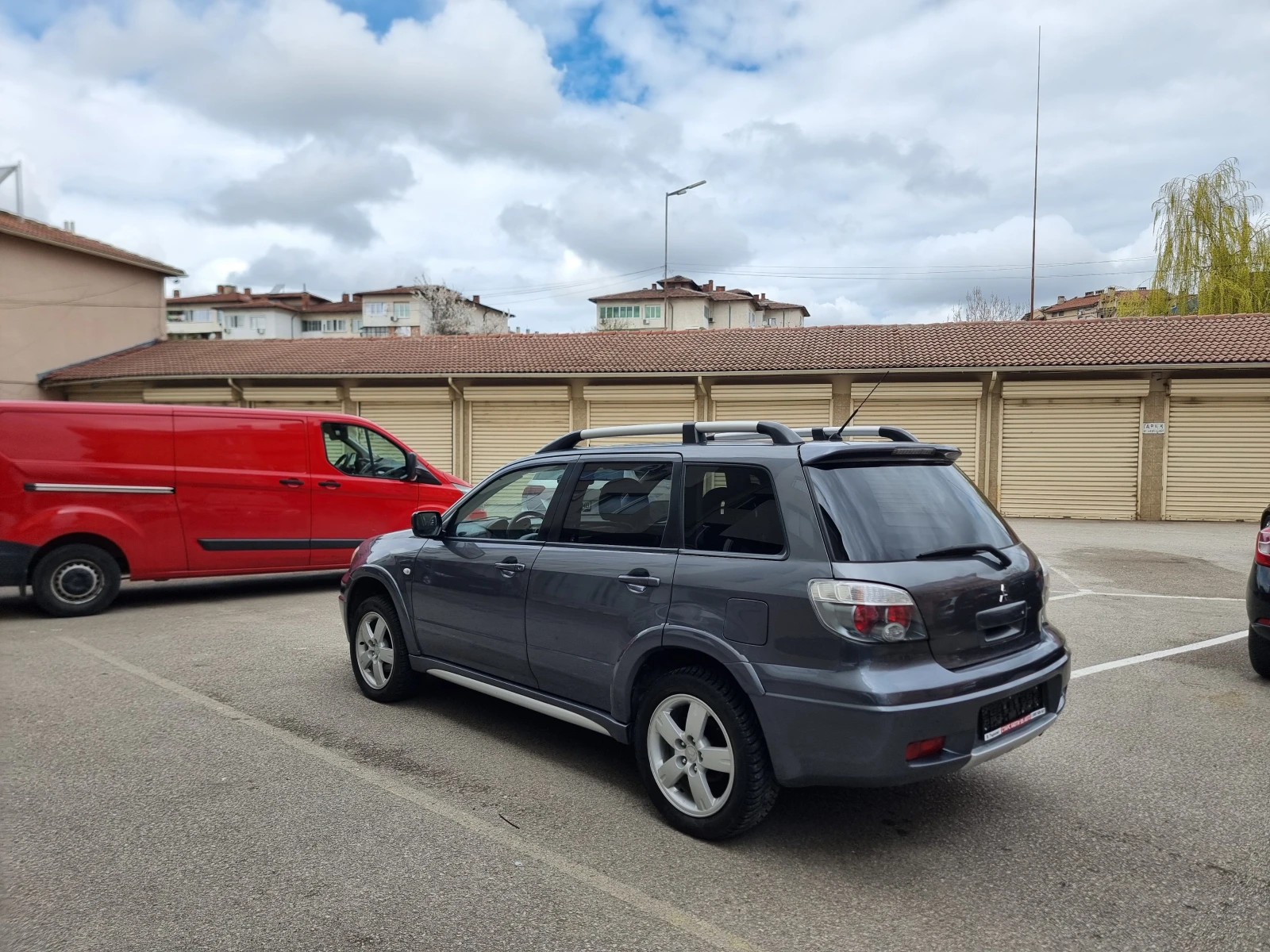 Mitsubishi Outlander 2.0i* ГАЗ-БЕНЗИН* 4Х4* , снимка 8 - Автомобили и джипове - 54081221