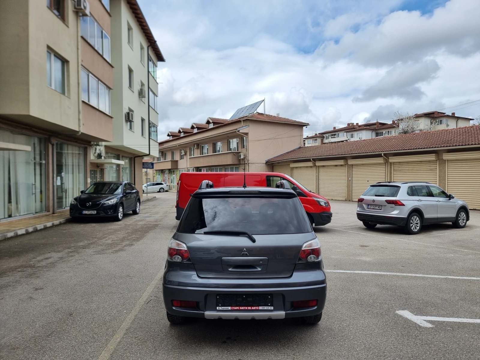 Mitsubishi Outlander 2.0i* ГАЗ-БЕНЗИН* 4Х4* , снимка 6 - Автомобили и джипове - 54081221