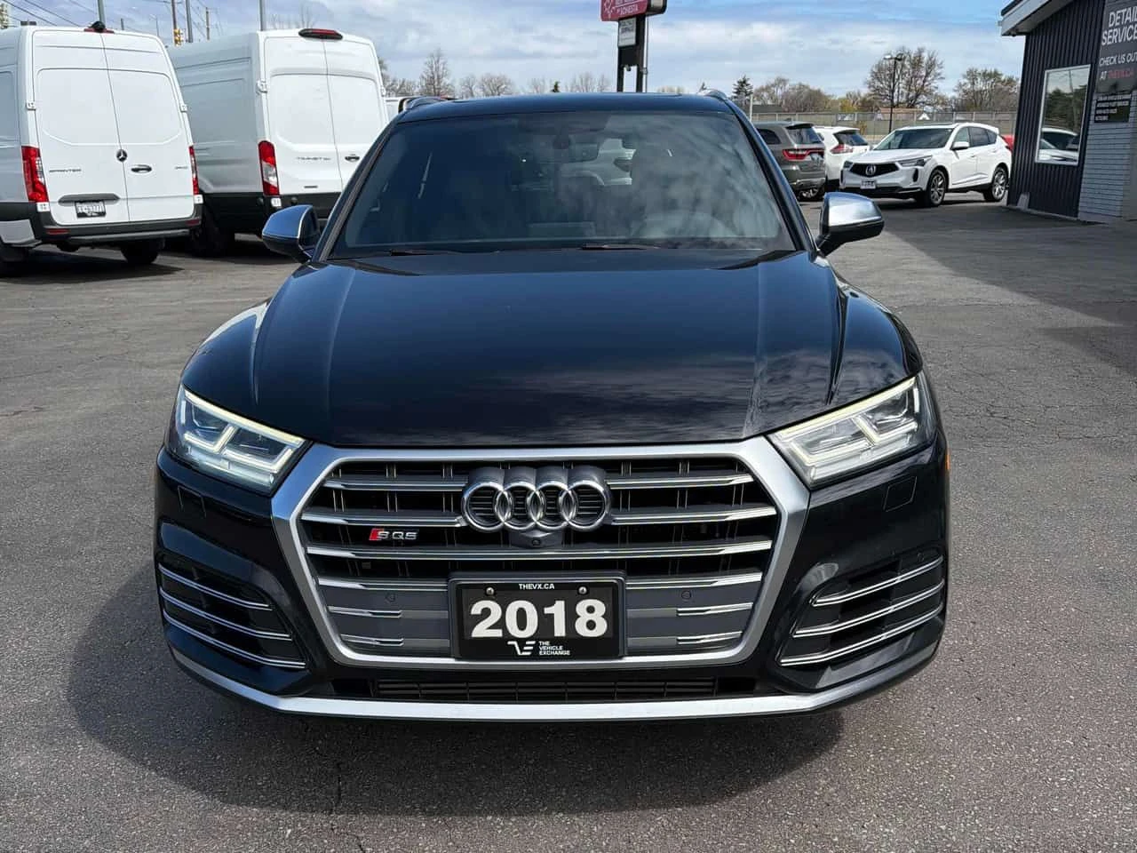 Audi SQ5 * Technik* DIGITAL* 360КАМ* ПАНО* ПОДГРЕВ* , снимка 2 - Автомобили и джипове - 54396778