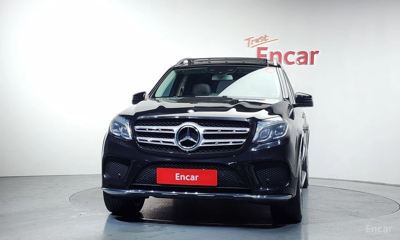 Mercedes-Benz GLS 500 * 4MATIC* AMG* ПОДГРЕВ* TV* ПАНОРАМА* , снимка 3 - Автомобили и джипове - 54460345