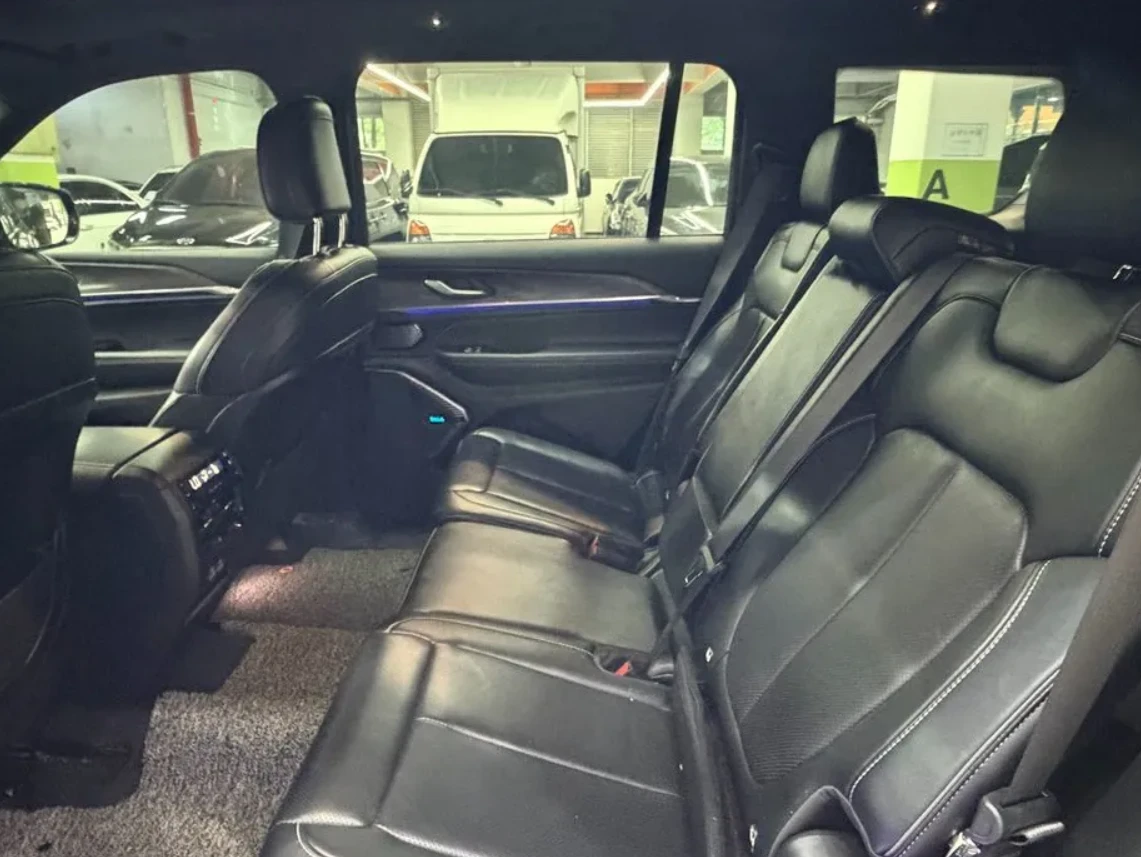 Jeep Grand cherokee OVERLAND | ХЕД ЪП | ПОДГРЕВИ* ОБДУХВАНЕ | 360, снимка 12 - Автомобили и джипове - 54979261