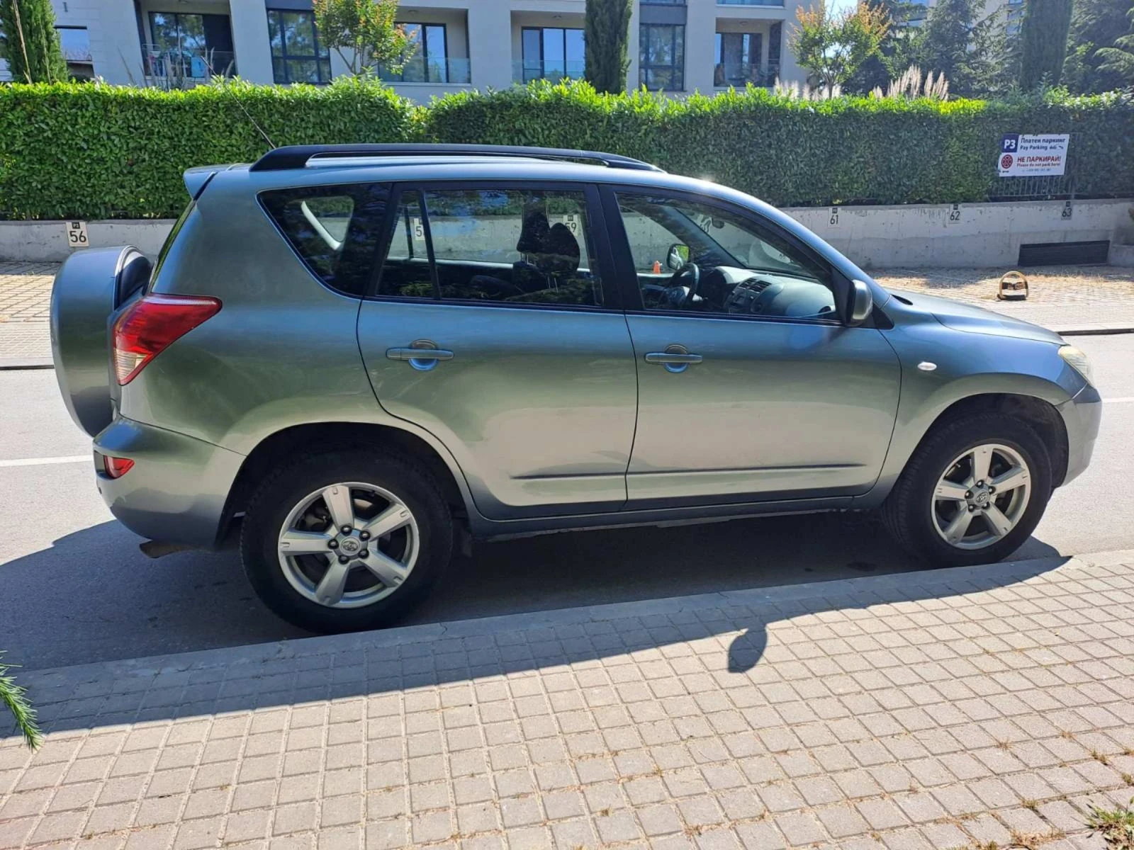 Toyota Rav4 2.0 VVTI, снимка 3 - Автомобили и джипове - 55371973