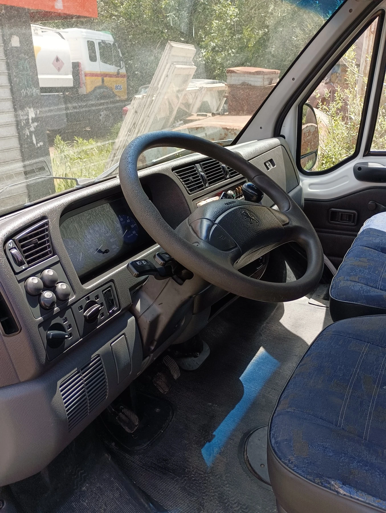 Peugeot Boxer, снимка 4 - Бусове и автобуси - 54811835