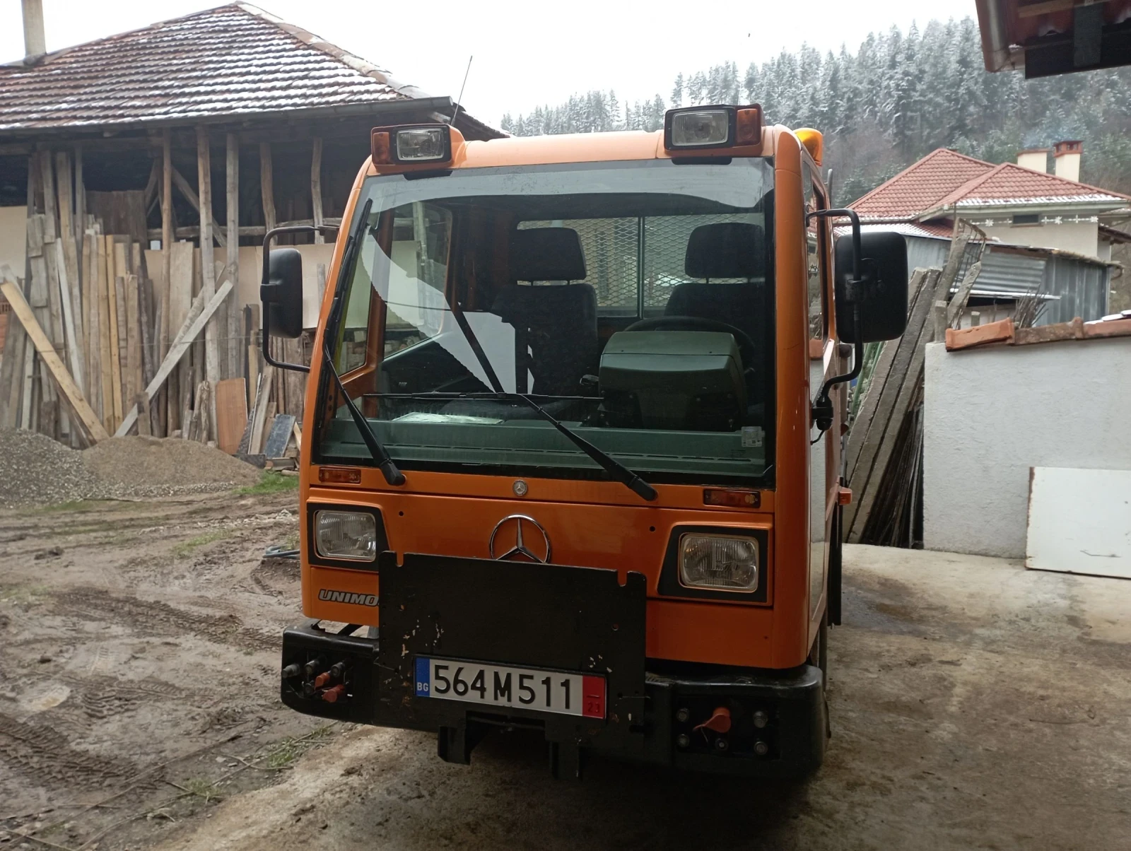 Mercedes-Benz UNIMOG Снегорин  - изображение 9