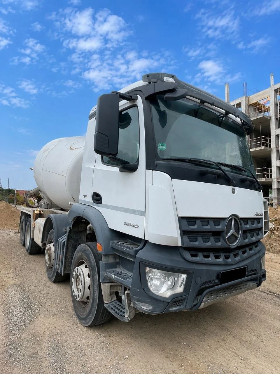 Mercedes-Benz Arocs 3240 8x4 Бетонобъркачка   Stetter 9 м³   Отли