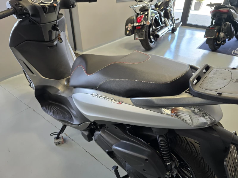 Piaggio Beverly S 300ie, ABS-ASR, 2018г., снимка 11 - Мотоциклети и мототехника - 51271223