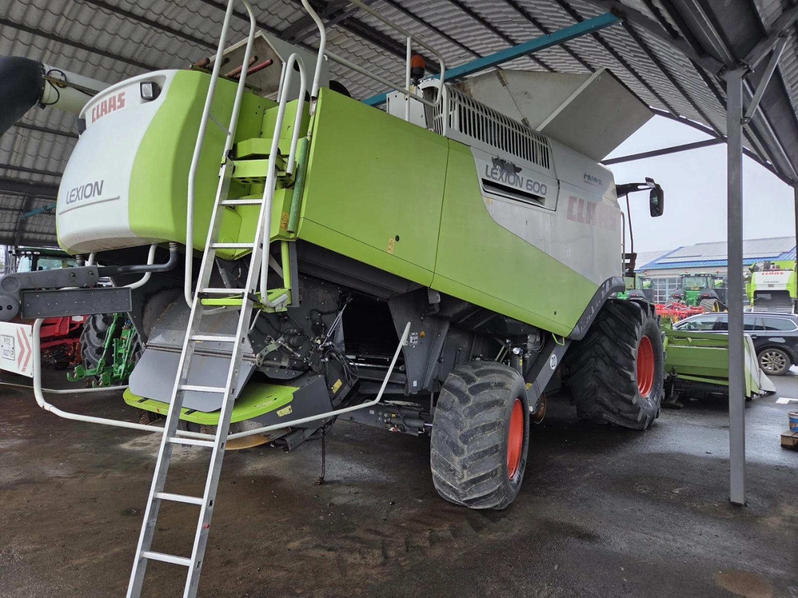 Комбайн Claas Lexion 600, снимка 6 - Селскостопанска техника - 53707783