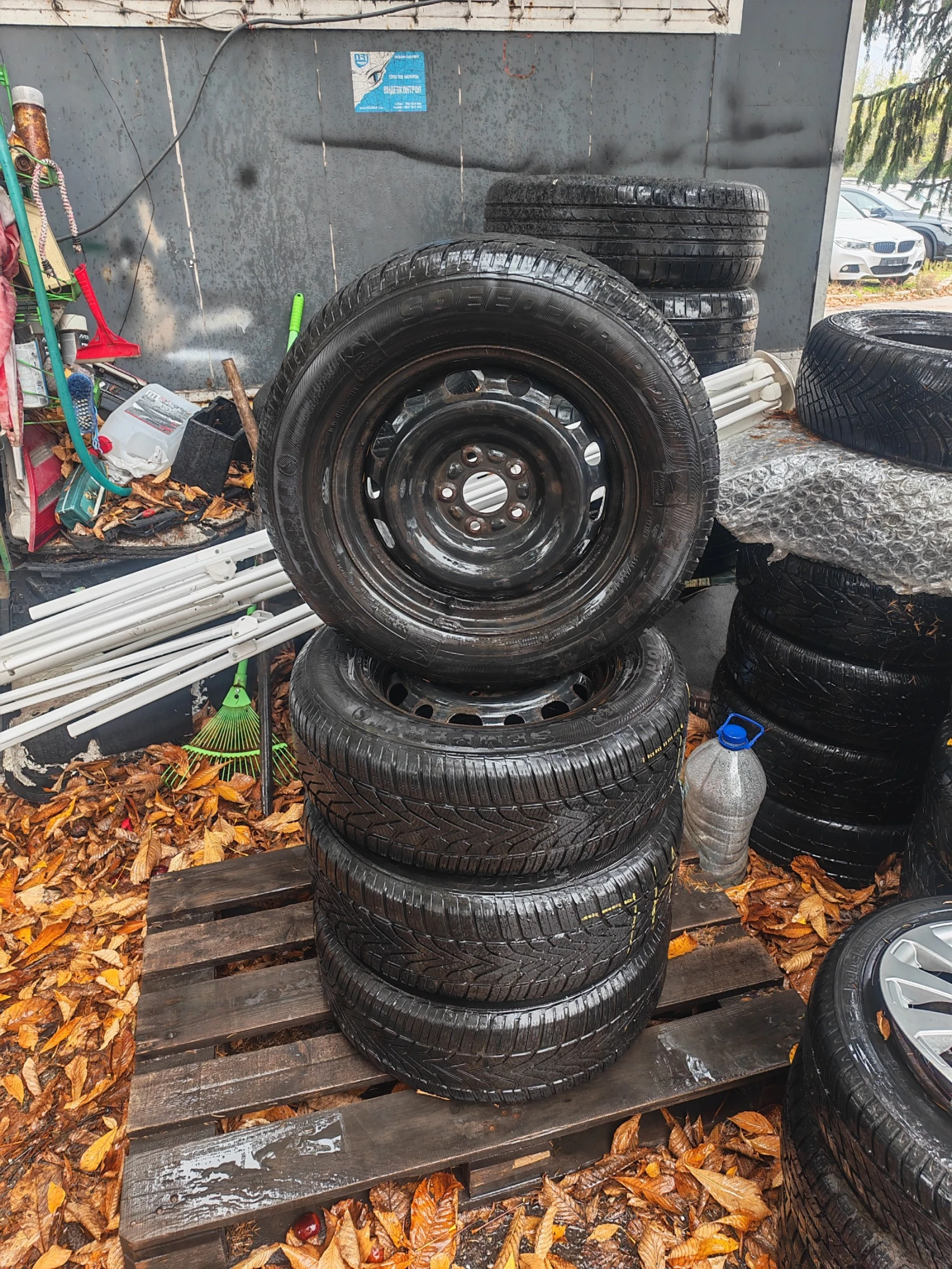 ���� � ������ 215/65R16 | Mobile.bg � ����������� 1