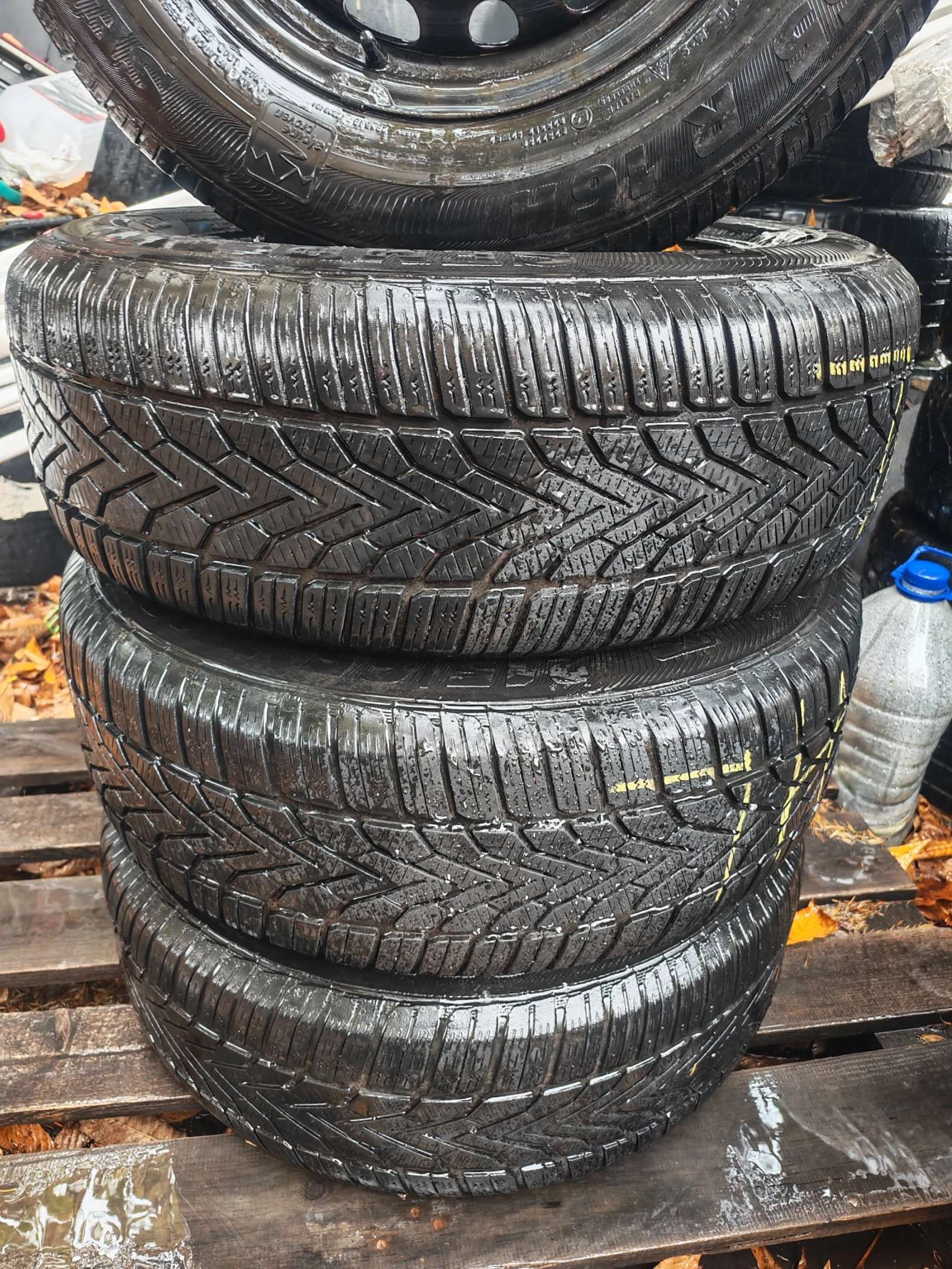 ���� � ������ 215/65R16 | Mobile.bg � ����������� 2