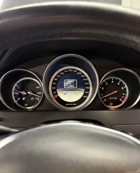 Mercedes-Benz C 63 AMG P31 * FACELIFT * ПАНОРАМА * CARFAX * , снимка 8