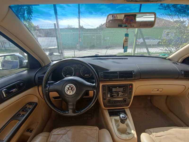 VW Passat, снимка 6 - Автомобили и джипове - 45111947