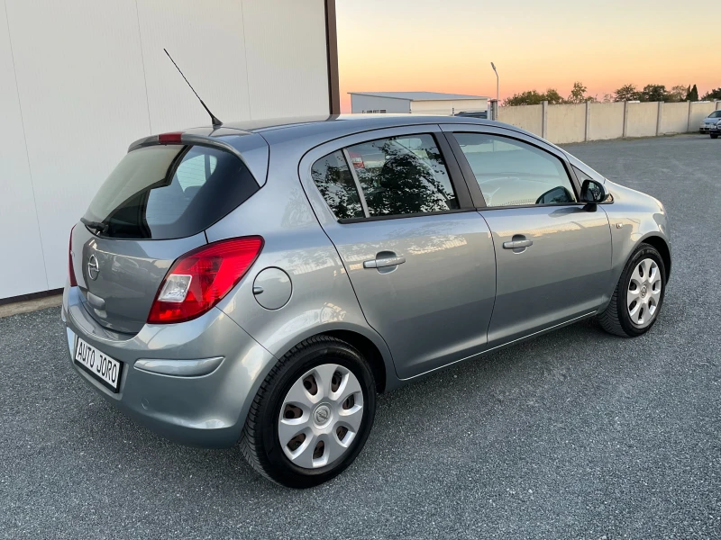 Opel Corsa 1.2i Facelift-Газов Инжекцион, снимка 5 - Автомобили и джипове - 47663437