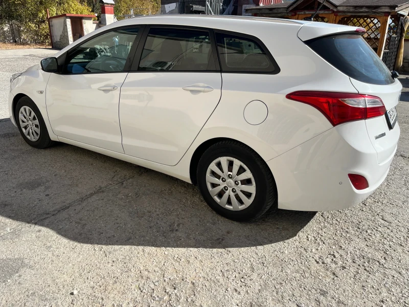 Hyundai I30, снимка 3 - Автомобили и джипове - 47669458