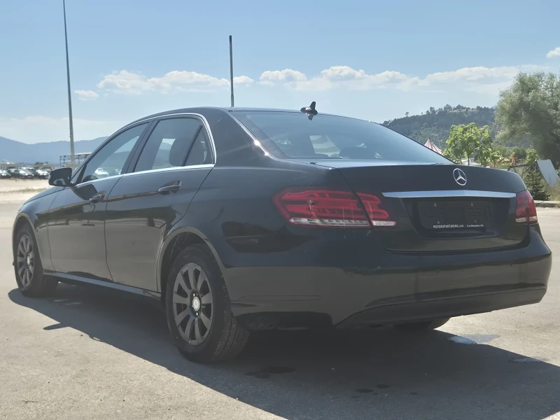 Mercedes-Benz E 200 2.0, снимка 4 - Автомобили и джипове - 48380472