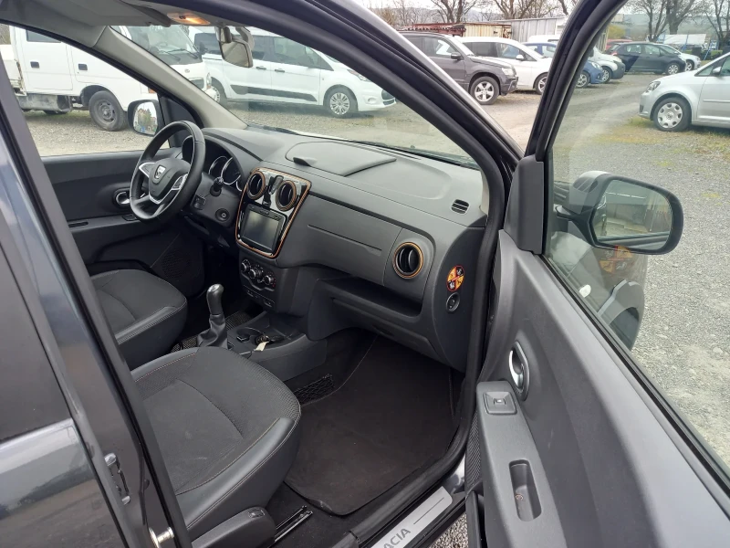 Dacia Lodgy STEPWEY, снимка 9 - Автомобили и джипове - 49684418