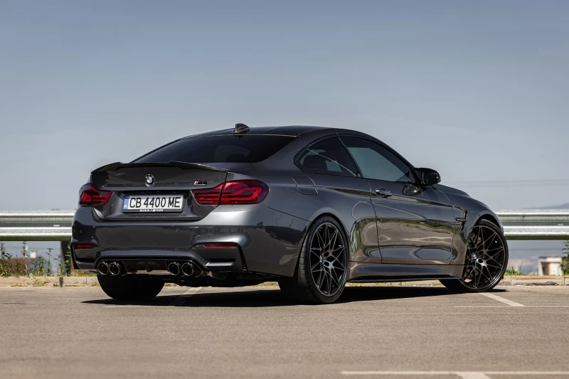 BMW M4 Competition F82, снимка 6 - Автомобили и джипове - 52555499