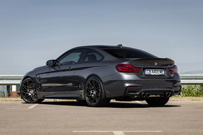 BMW M4 Competition F82, снимка 4 - Автомобили и джипове - 52555499