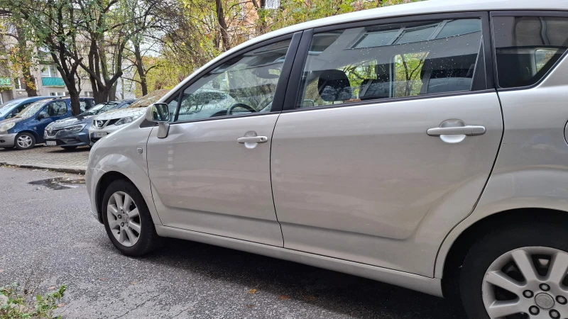 Toyota Corolla verso, снимка 3 - Автомобили и джипове - 52381185