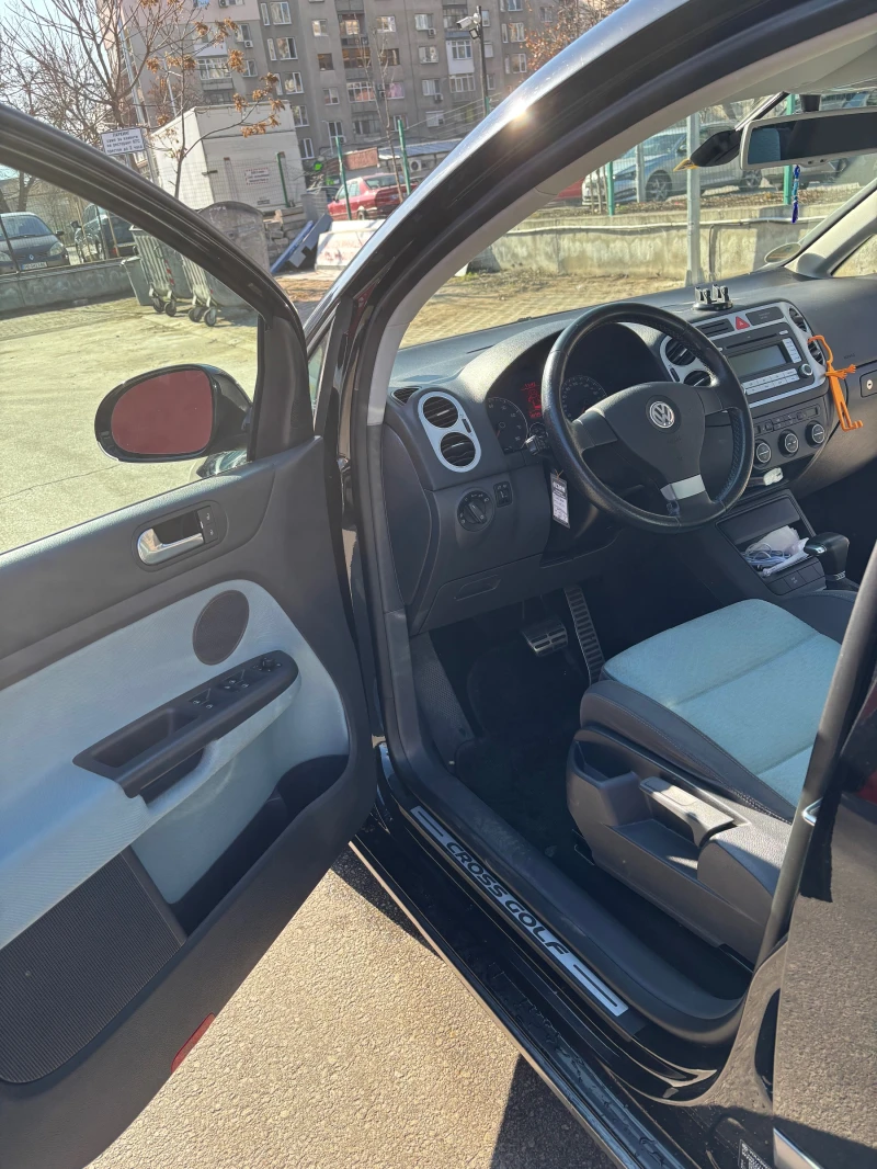 VW Golf Plus, снимка 2 - Автомобили и джипове - 52792115