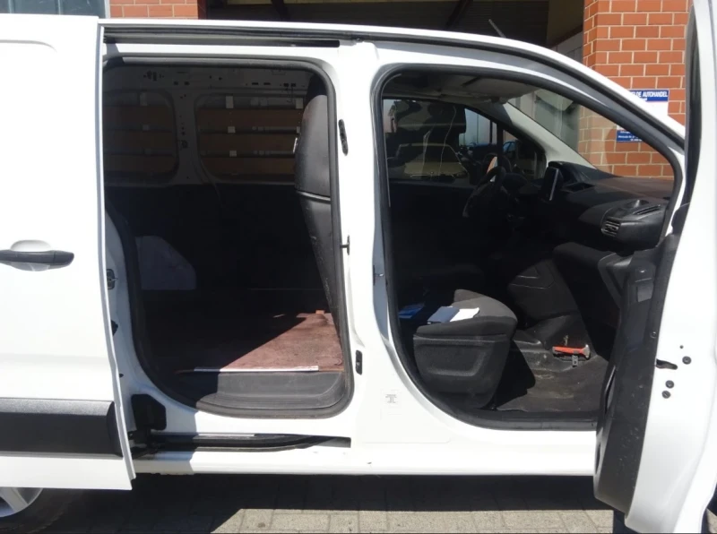 Peugeot Partner 1.5HDI, снимка 5 - Автомобили и джипове - 52854614