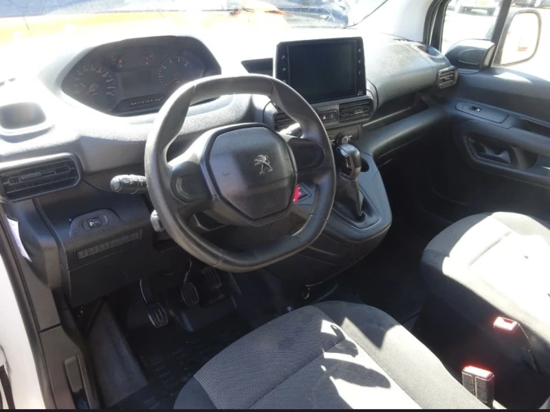Peugeot Partner 1.5HDI, снимка 7 - Автомобили и джипове - 52854614